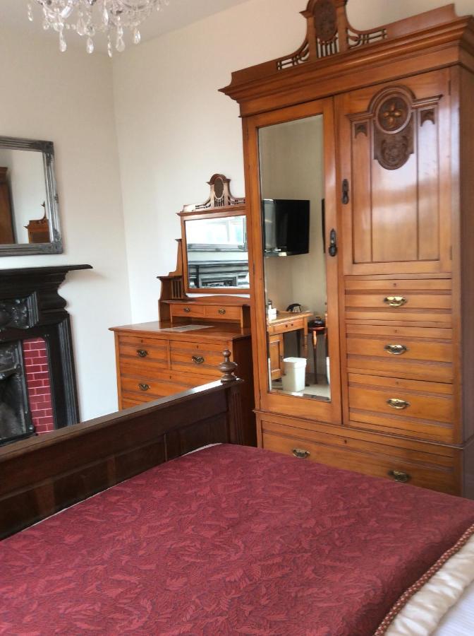 Bed and Breakfast The Old Surgery Clacton-on-Sea Exterior foto